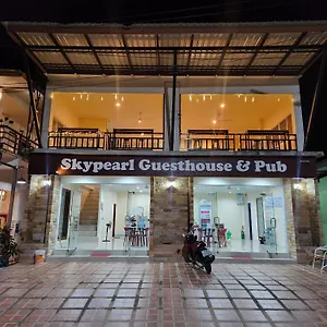 https://skypearl-guesthouse-pub.tophotelskohtao.com